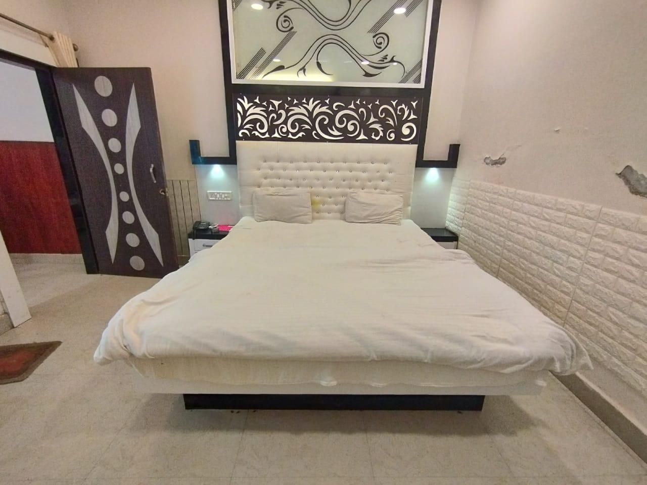 Hotel GK Jain Standard Room 2