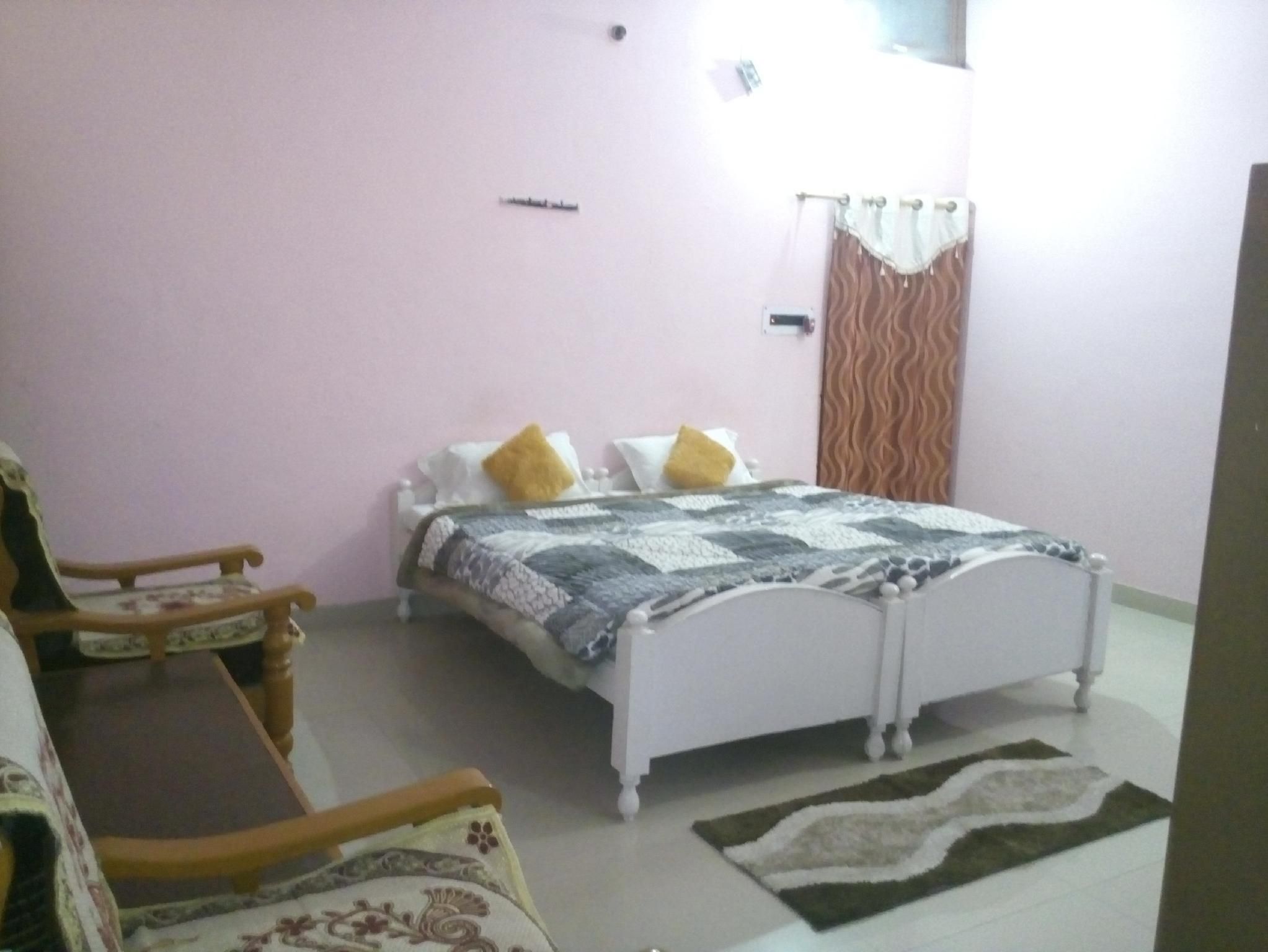 Hotel Shri Mahant Orchha Deluxe Room