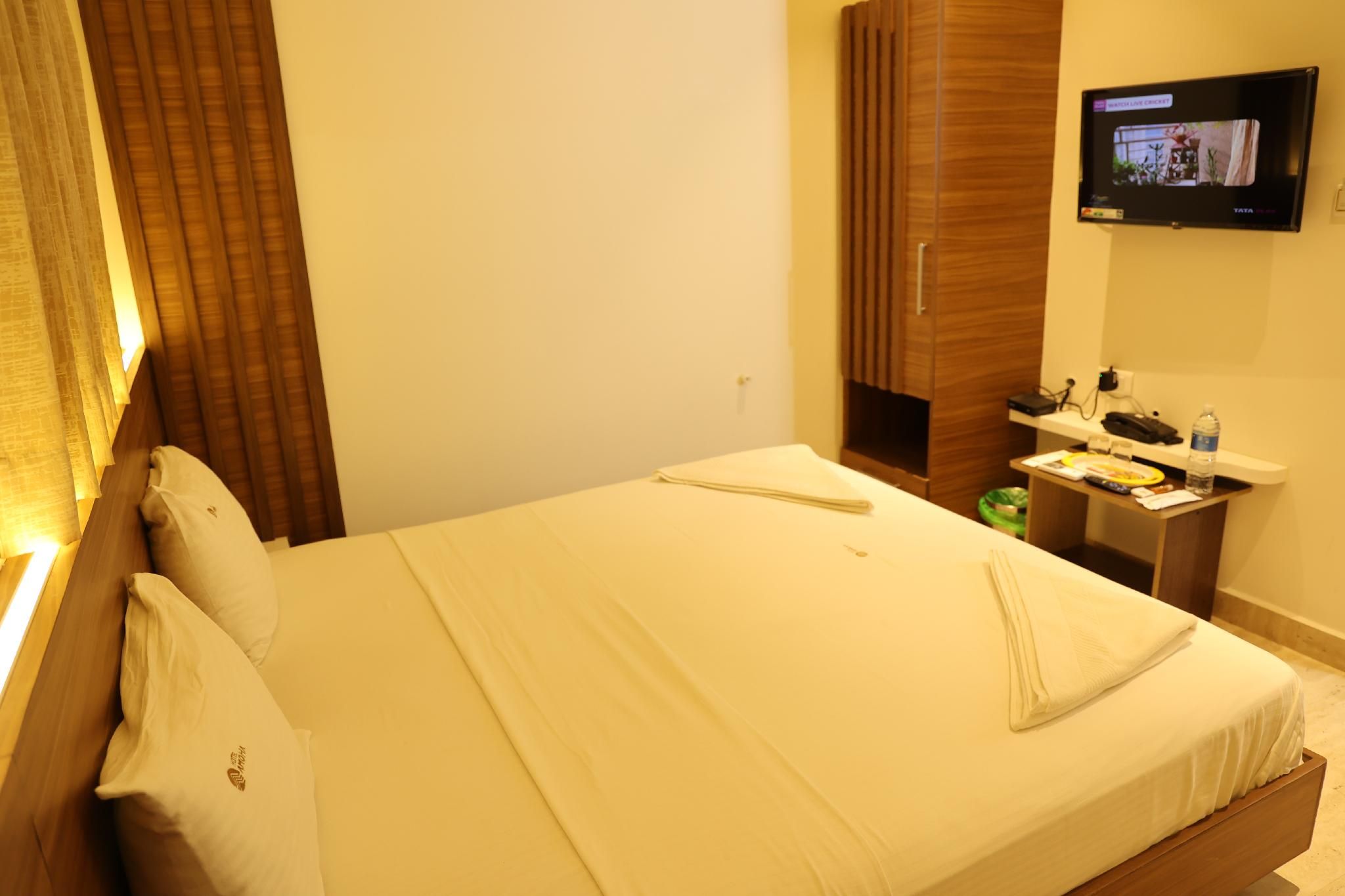 Hotel Amoha Standard A/C 4