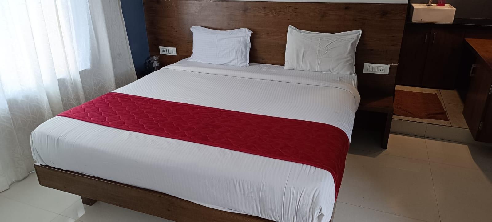 Deluxe Air Conditioning Room