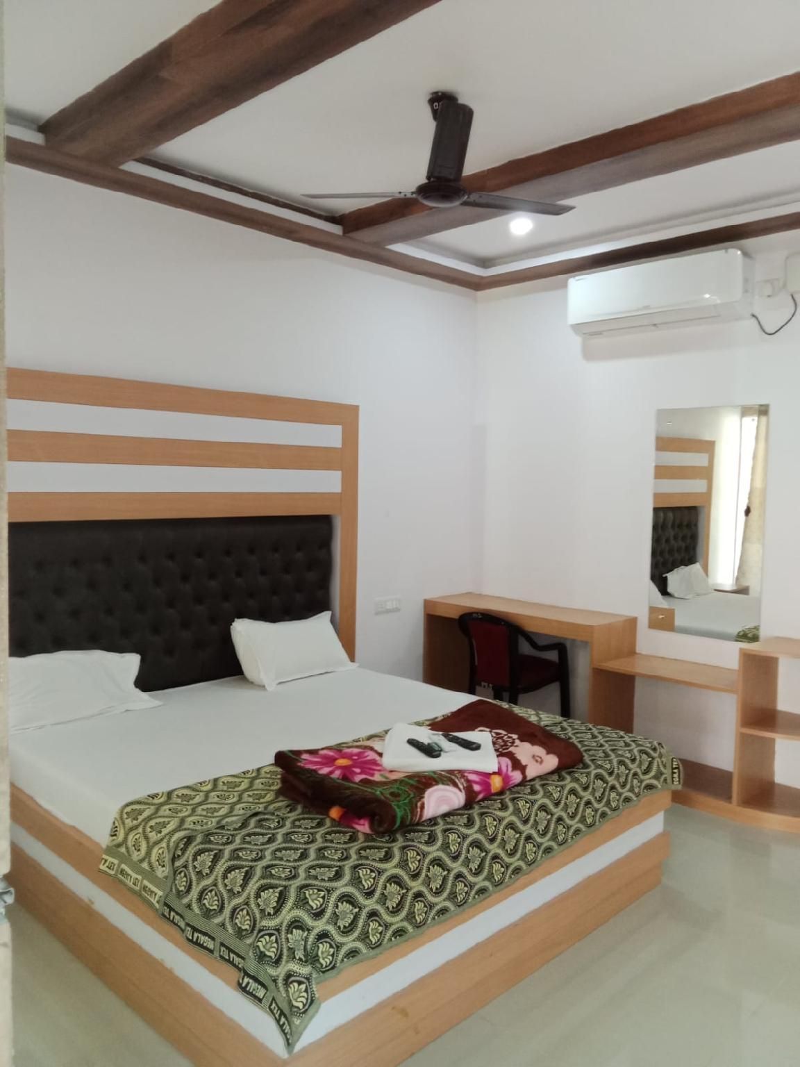 Super Deluxe Room