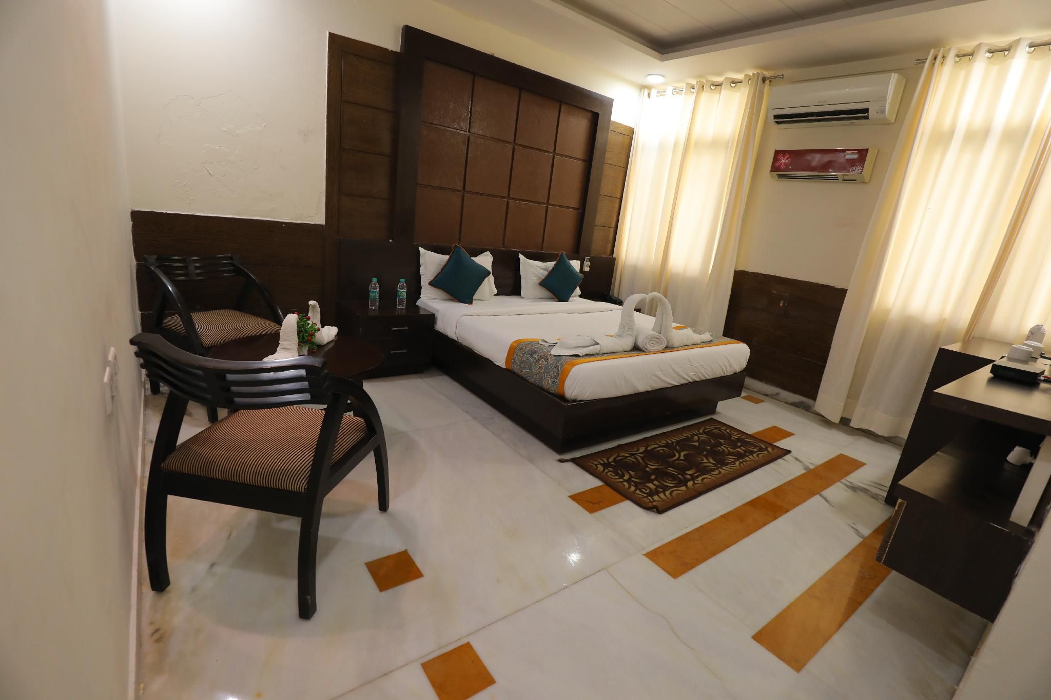 Meera Madhav Resort Standard Room 3