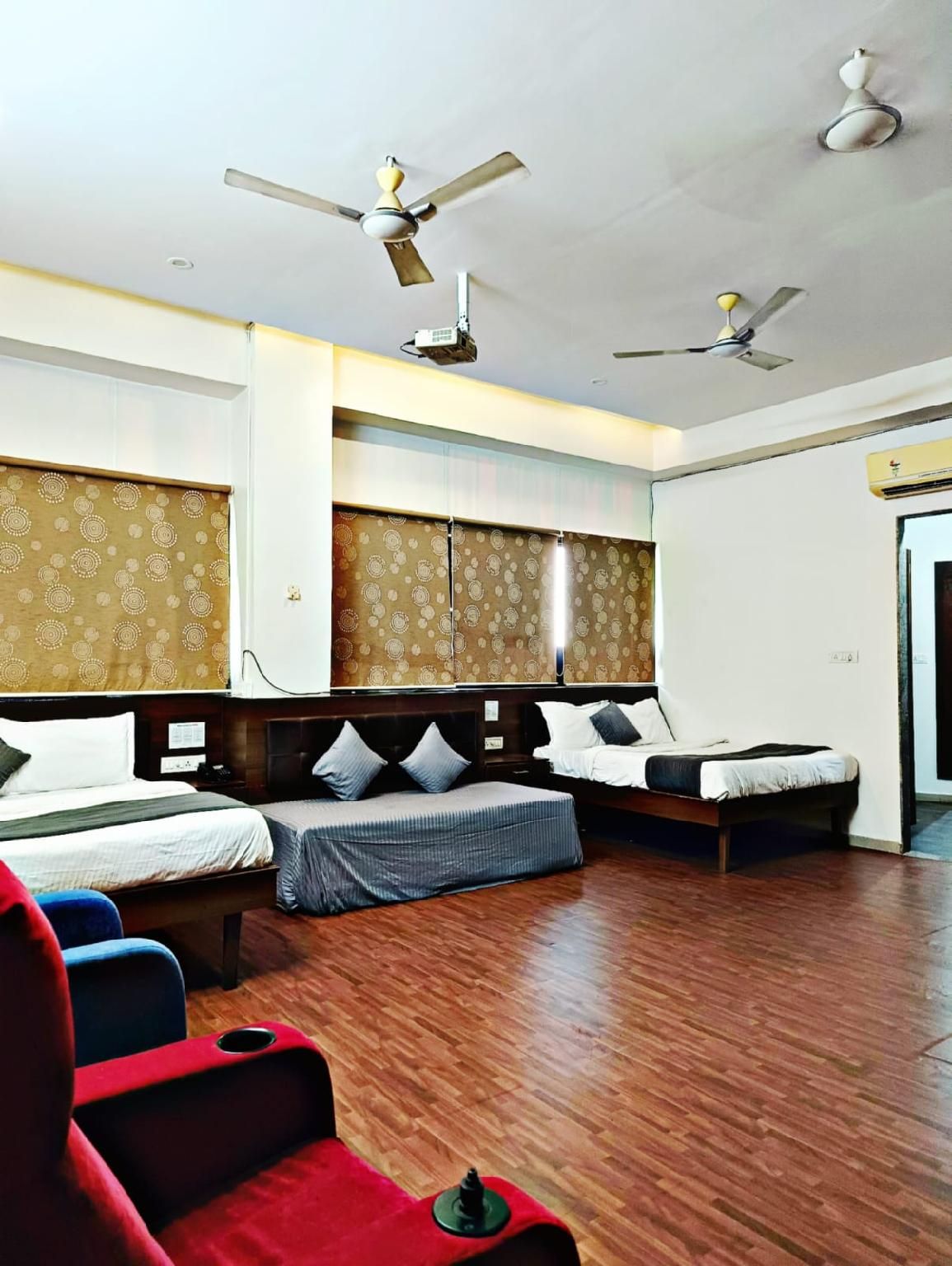 Hotel Gokuldham & Banquet Theater Twin Room - Non-Smoking