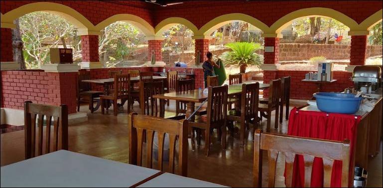 Food & Dining