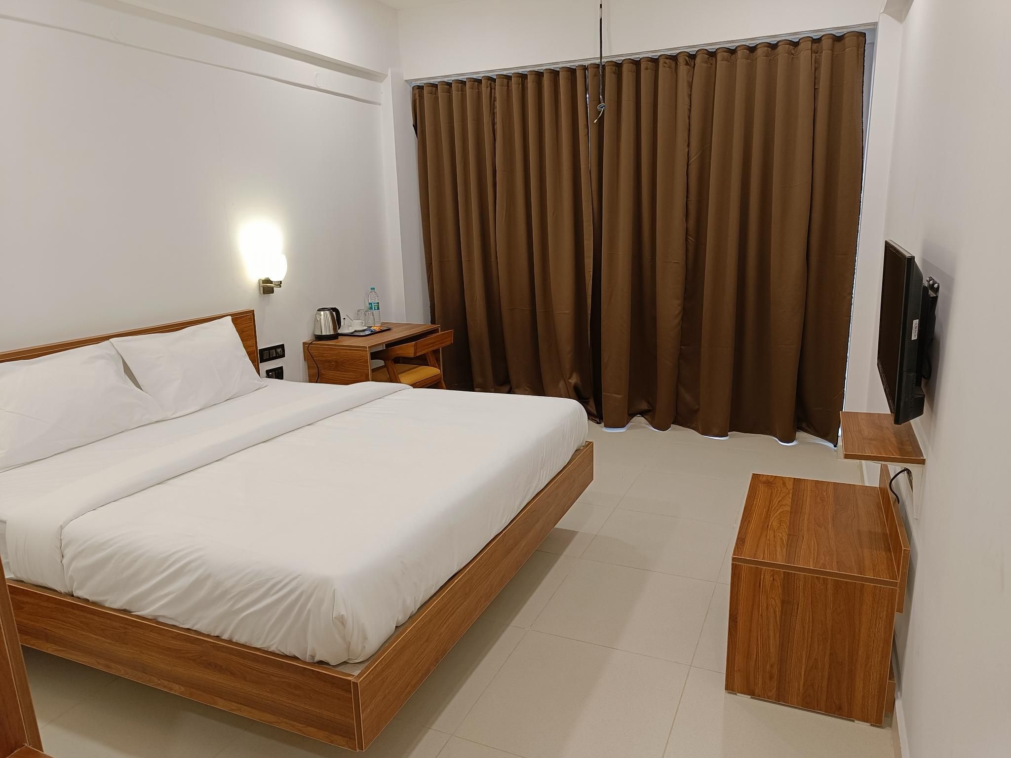 First Floor Standard Room 1