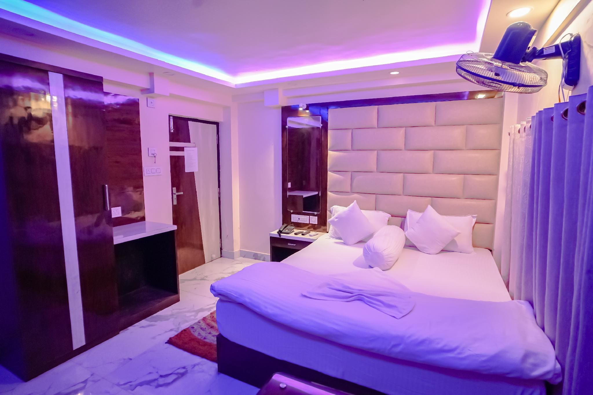 Deluxe Double Room Garden View