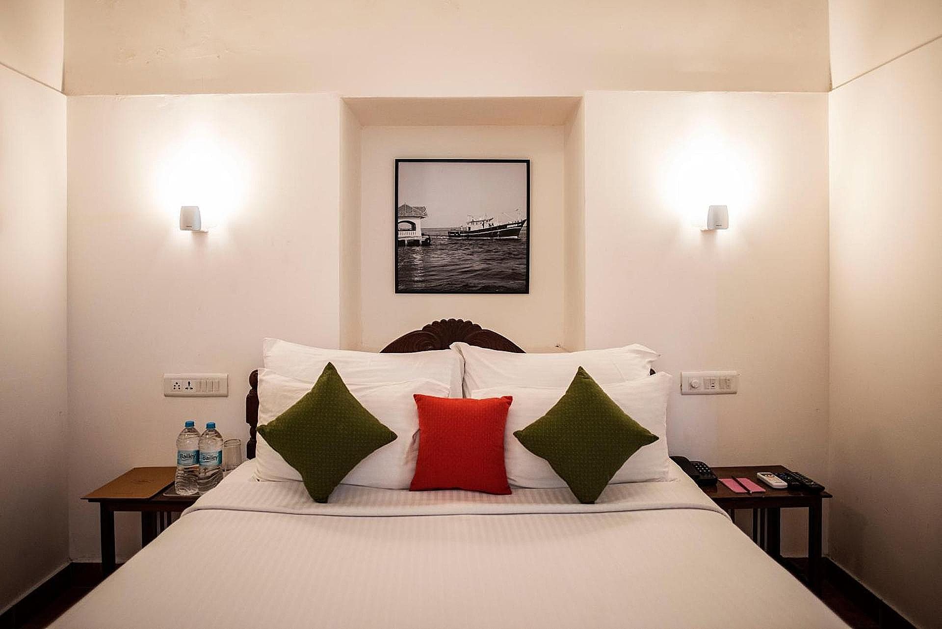 Boutique Room
