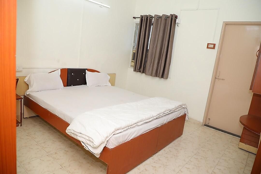 Bharat Residency Deluxe Room 2