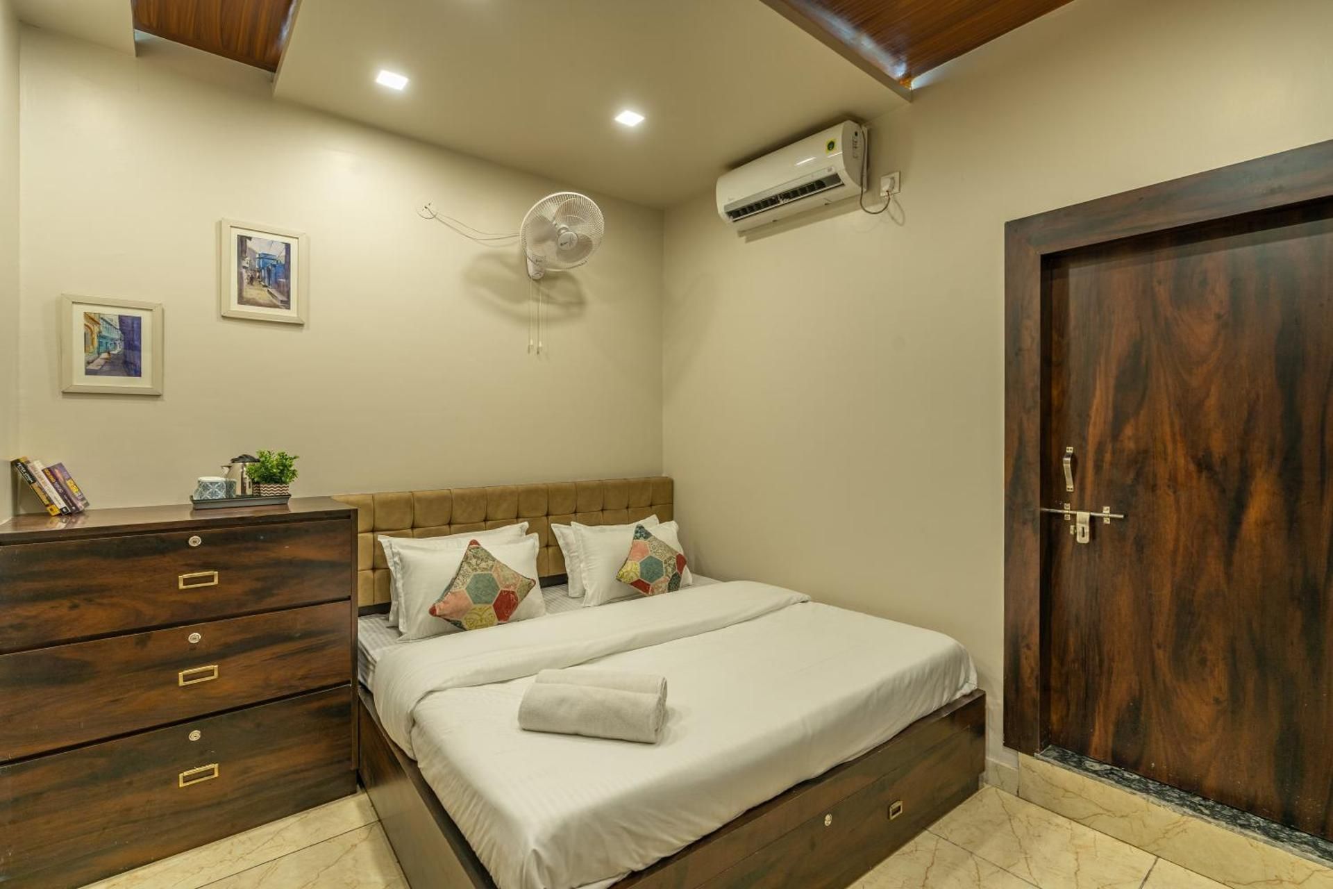 Zostel Bundi Basic Double Room 2