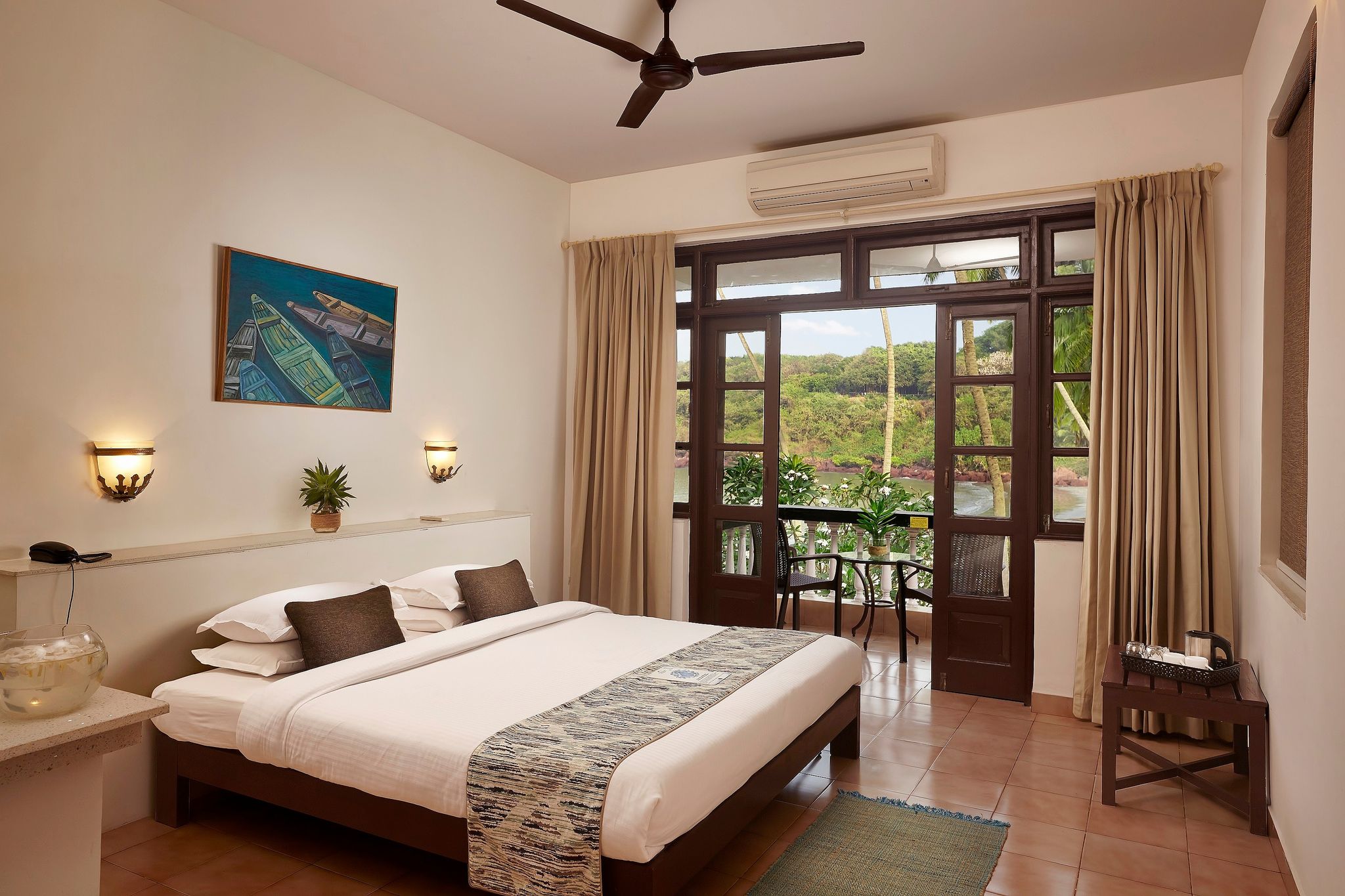SAILORS BAY VIEW