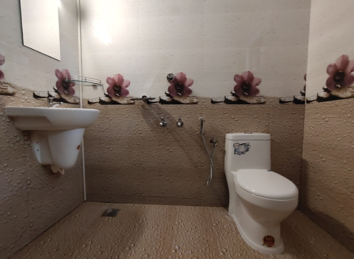 White House Residency Standard Double Room with Balcony - NON AC 6