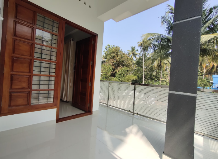 White House Residency Standard Double Room with Balcony - NON AC 4