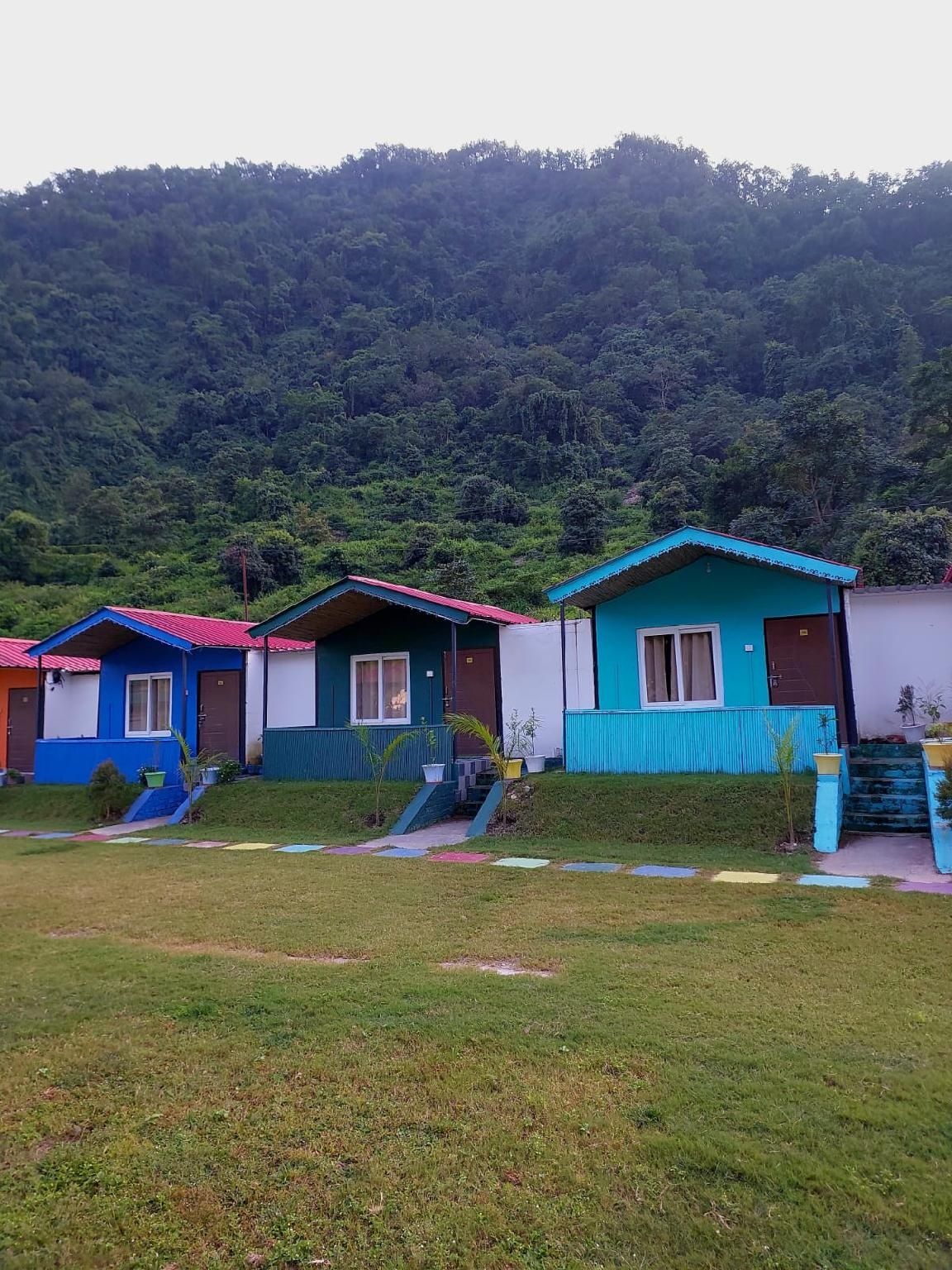 PRIDE INN LUXURY RESORT BY UK HEAVEN