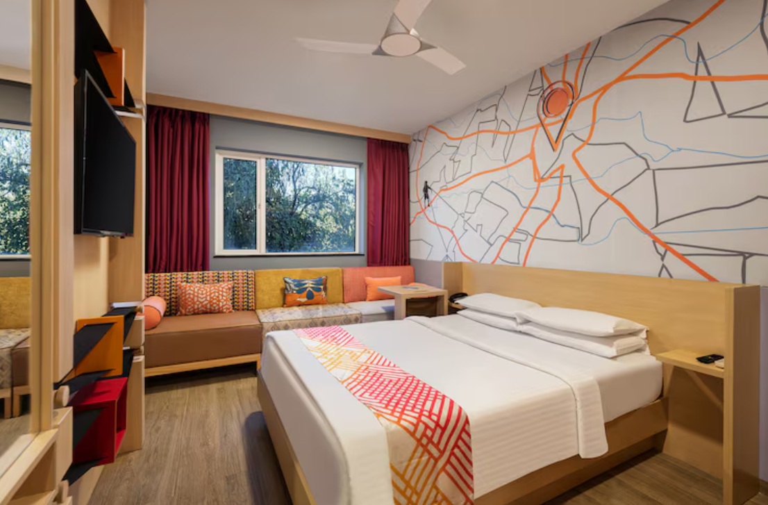 LUXE QUEEN ROOM