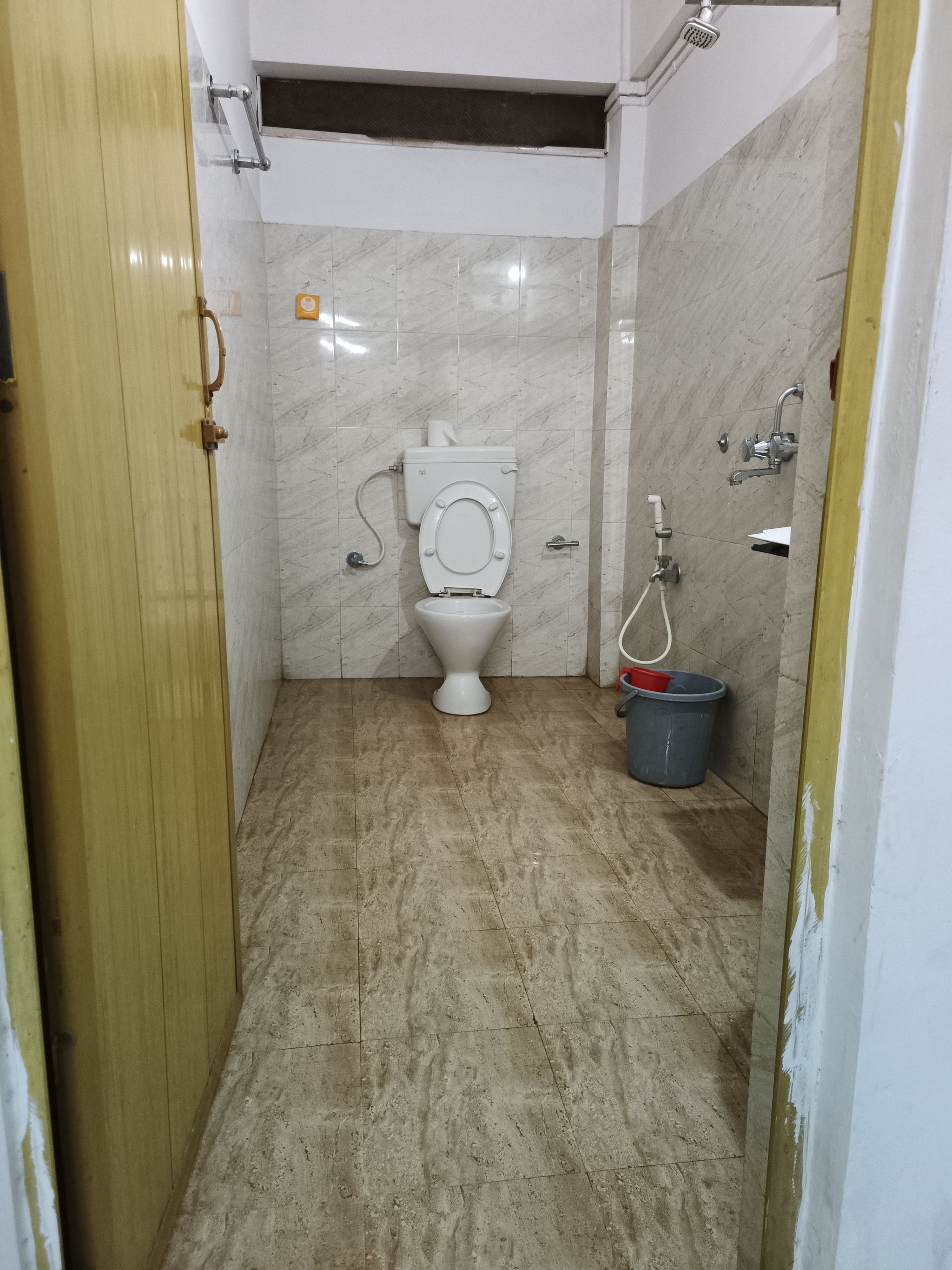 Premiere King size bed with living room