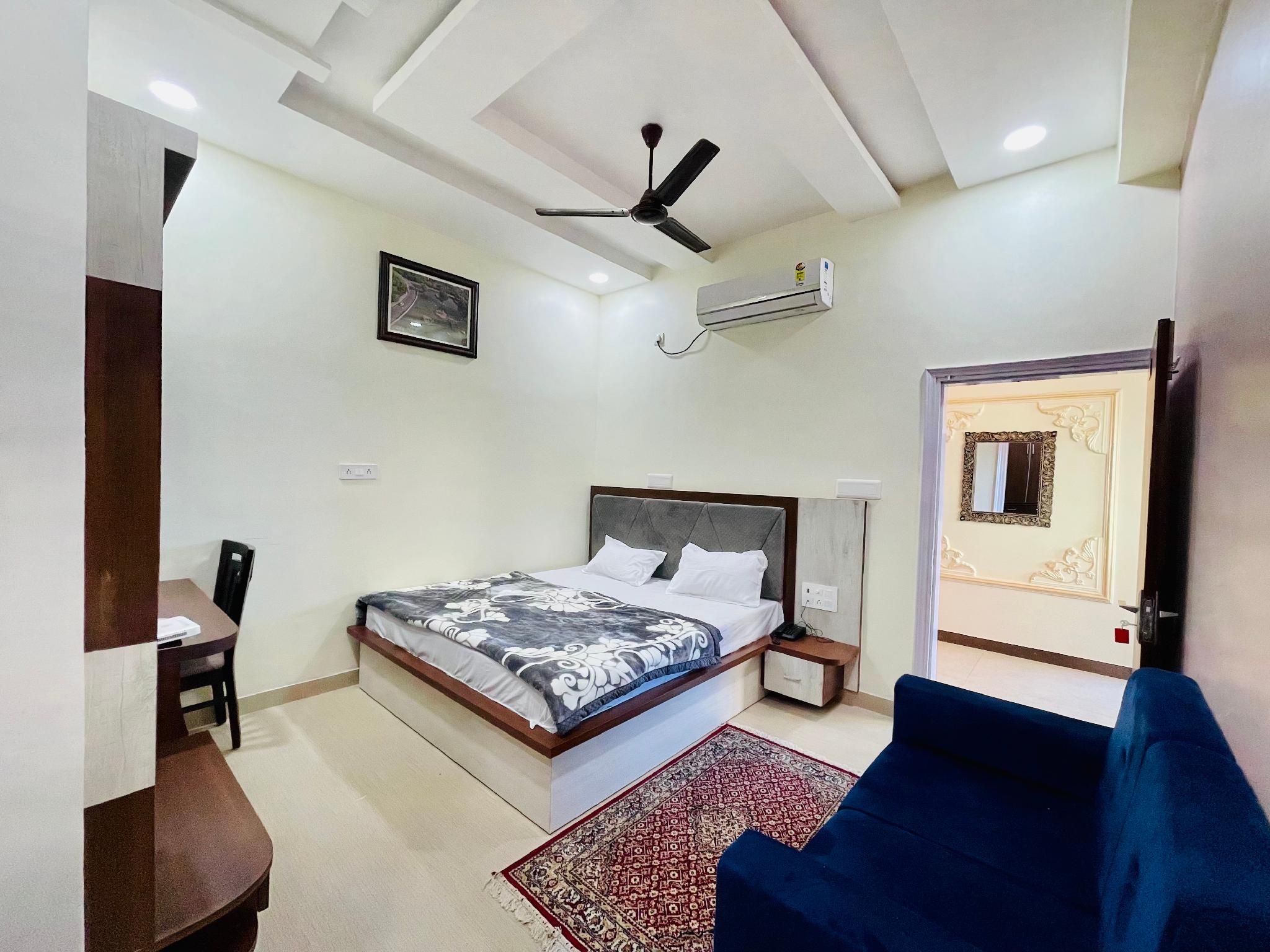 HOTEL MJ ROYALE Double Room