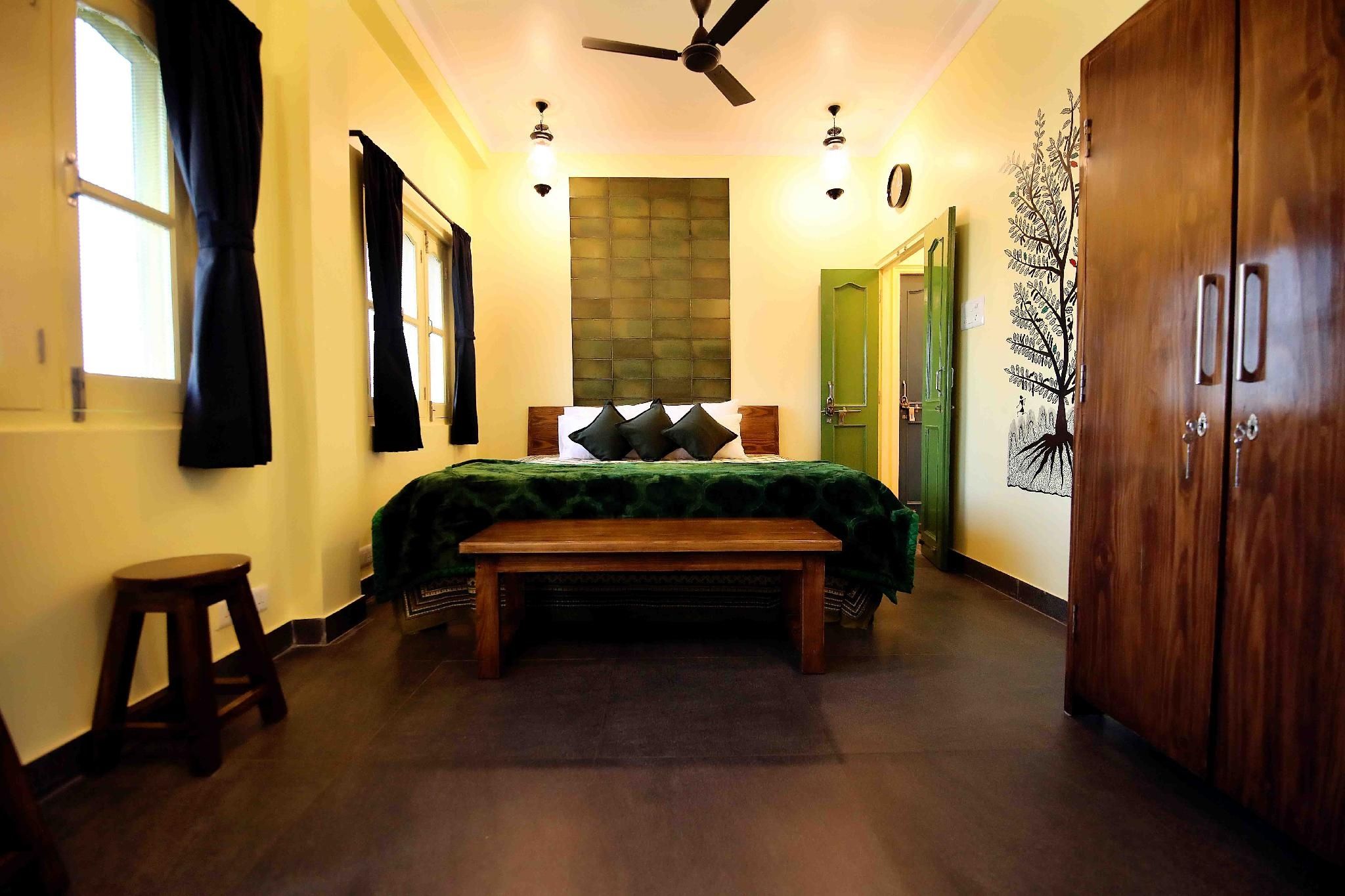 Lake View Double Room with Balcony
