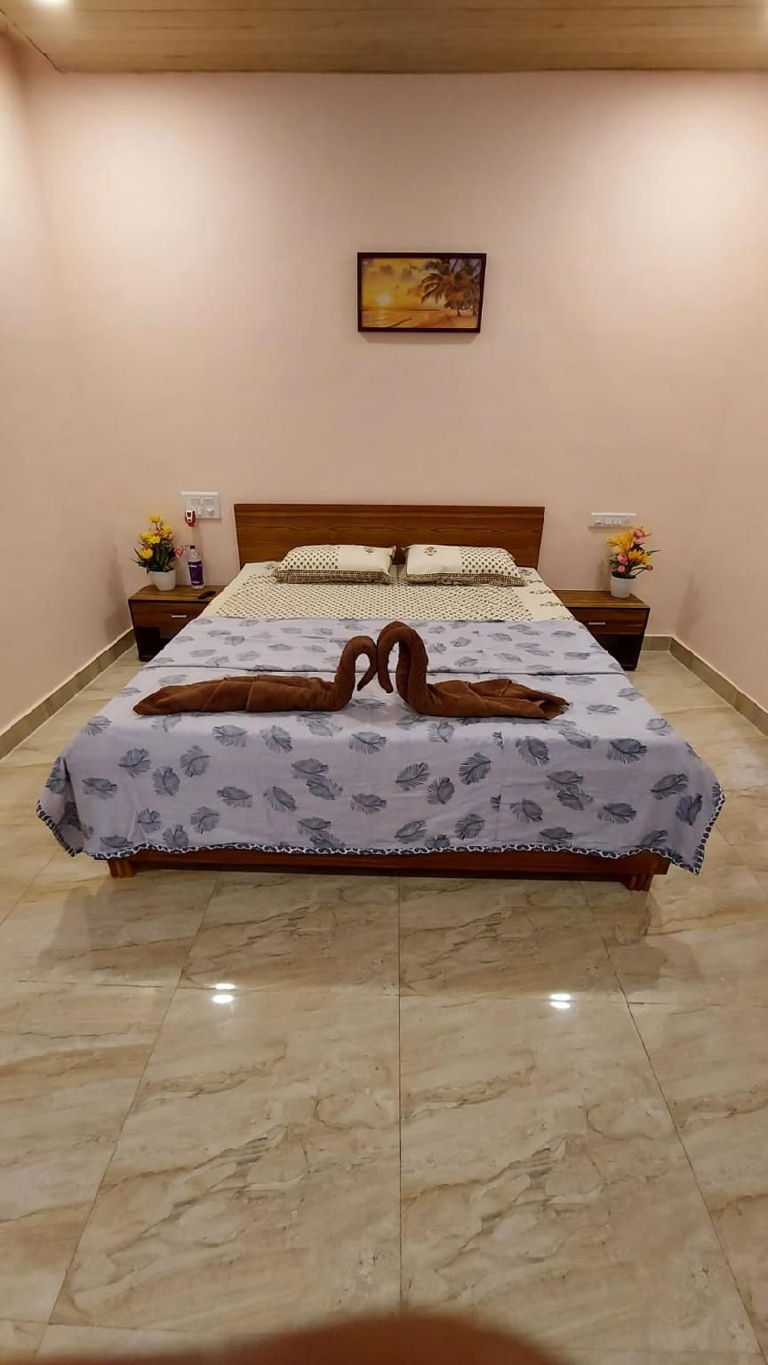Deluxe Non- Air Conditioning Room