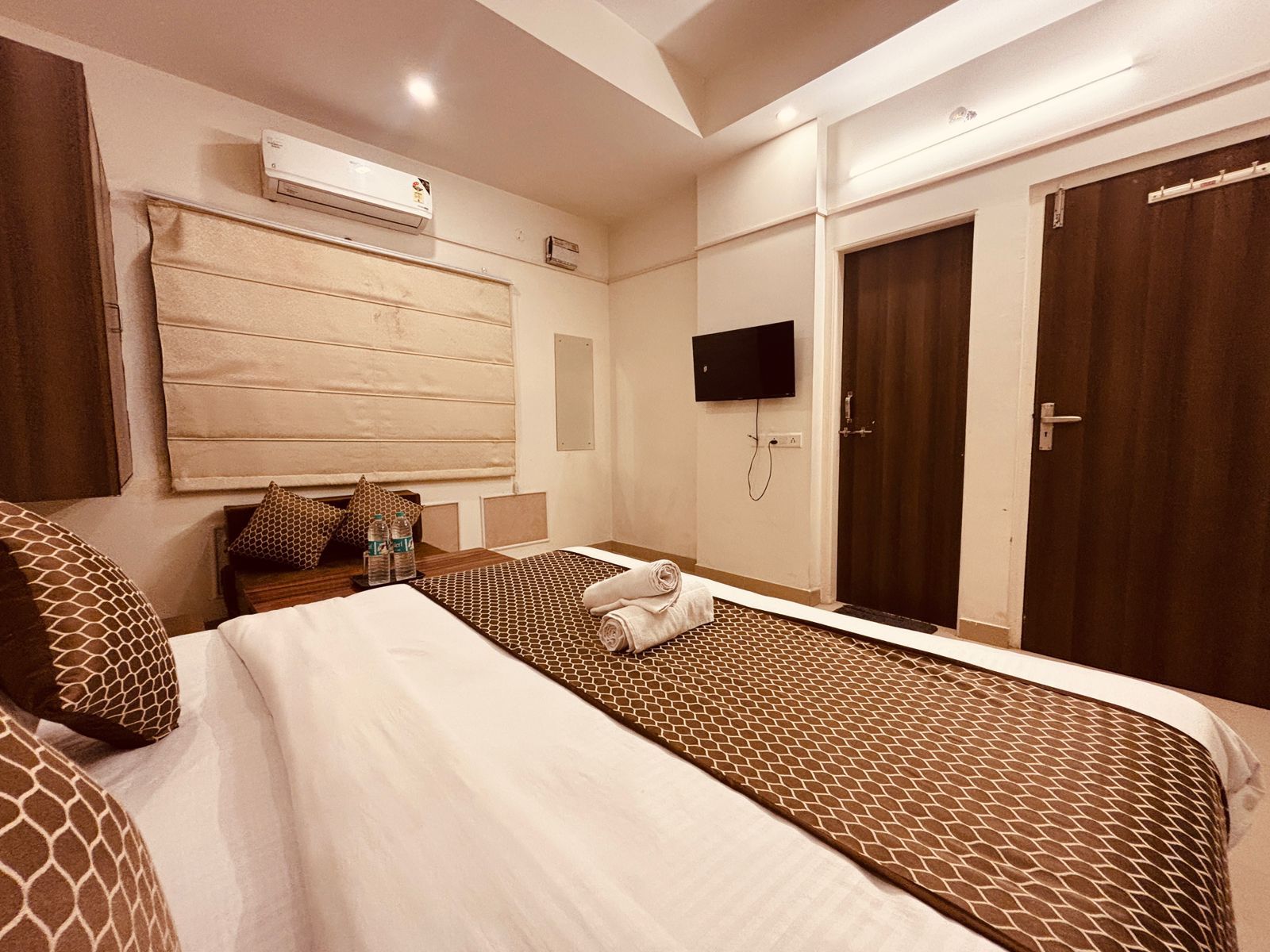 Majestic Heights Hotel Deluxe Room 10