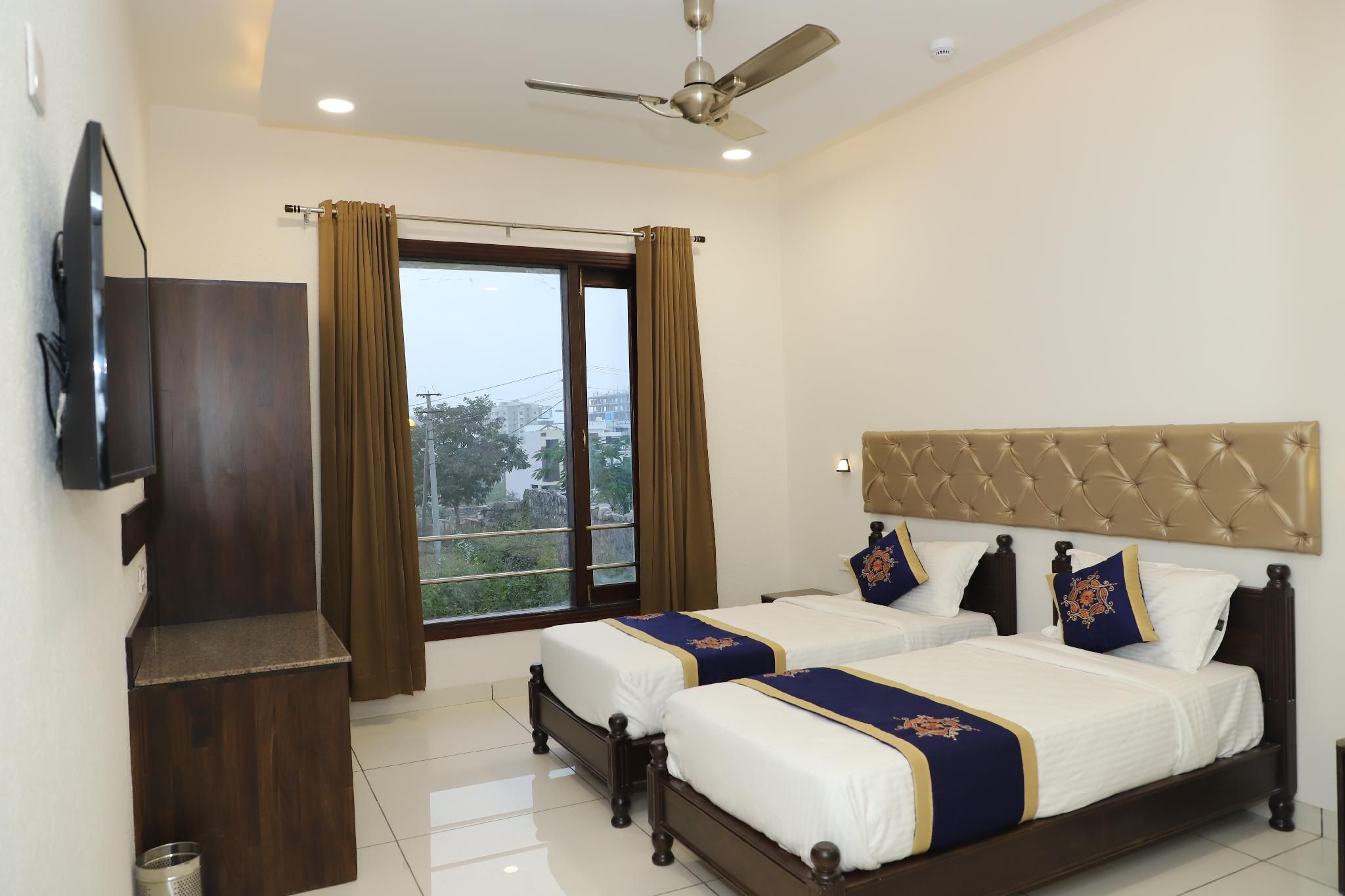 Twin Room