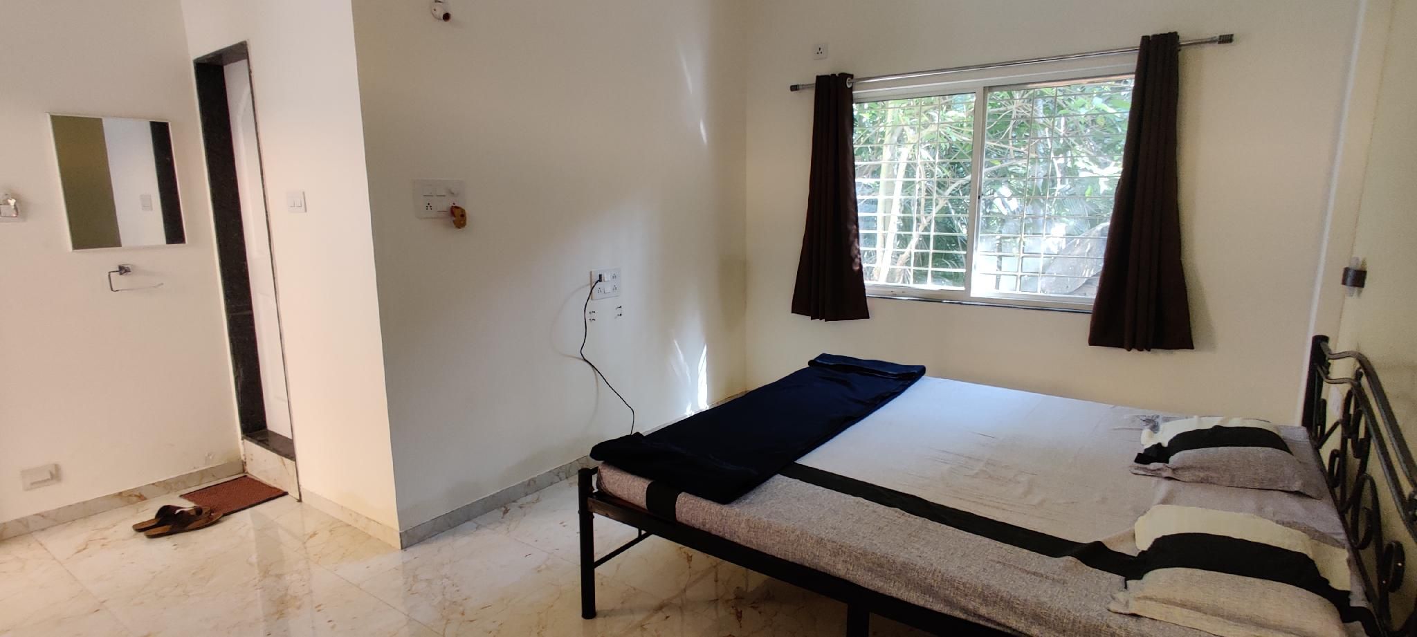 Shree Swami Samarth Beach Resort Standard Room Fan 3