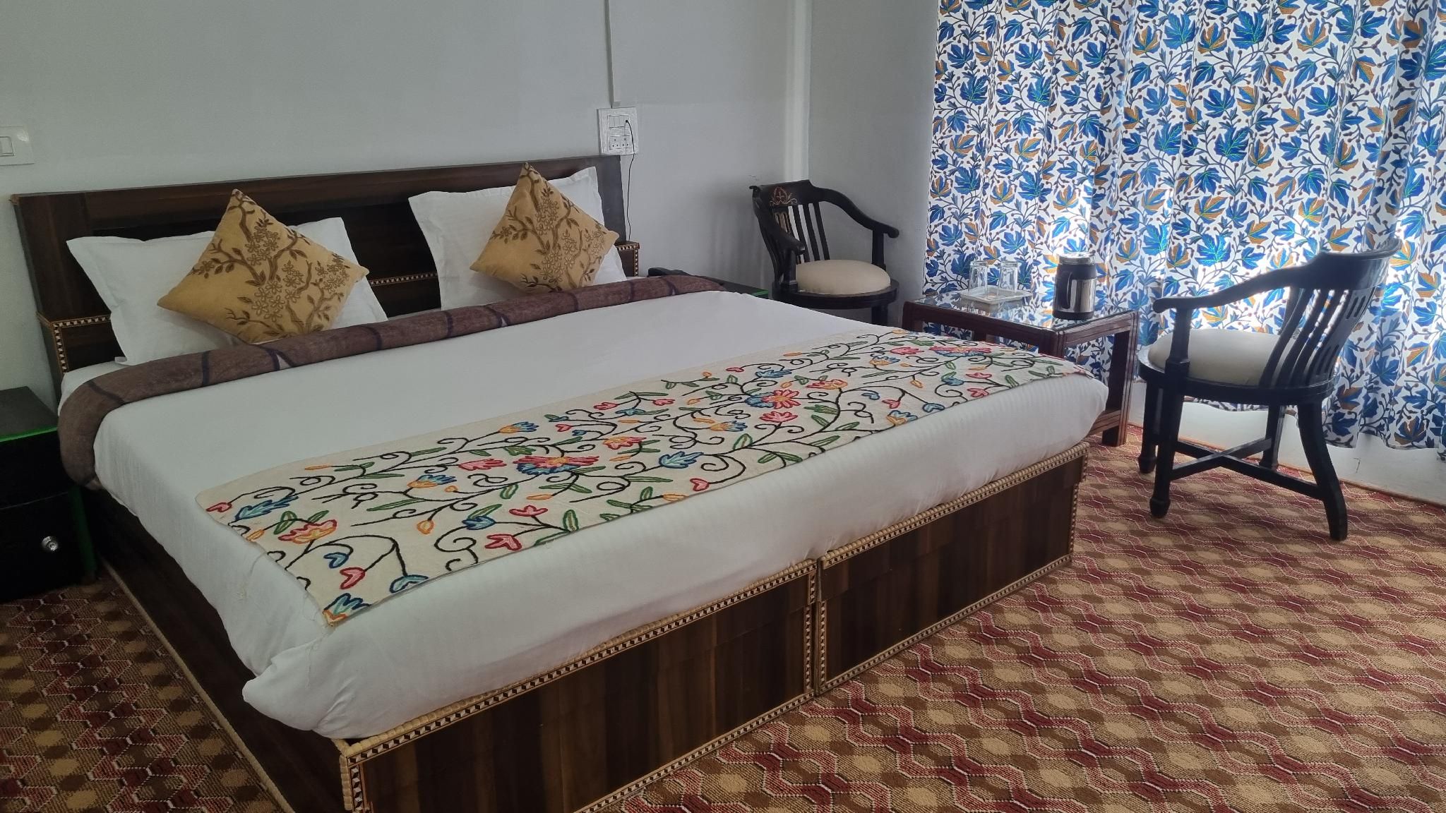 Deluxe Room with 1 King Bed