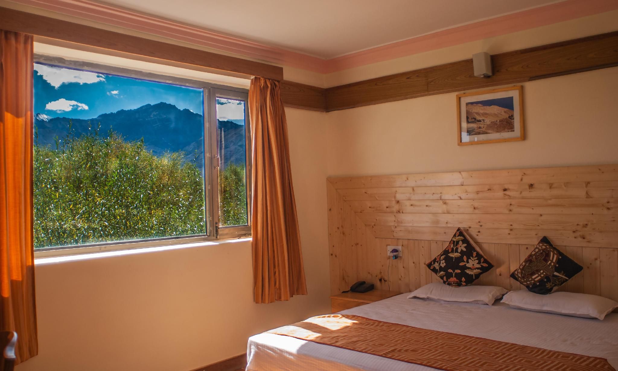 River View Signature Suite