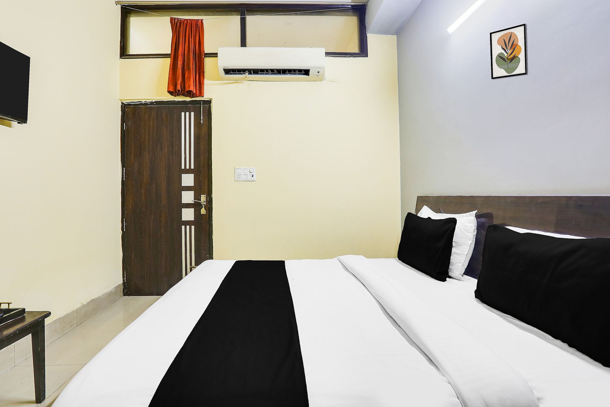 Super Collection O Sector 45 Near Huda Metro Station Classic 8