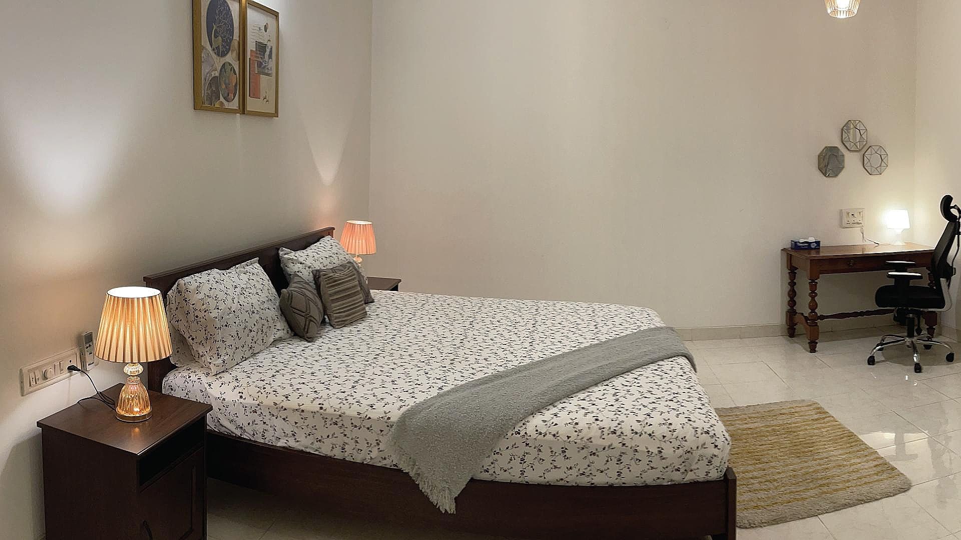 Superior Deluxe King Room