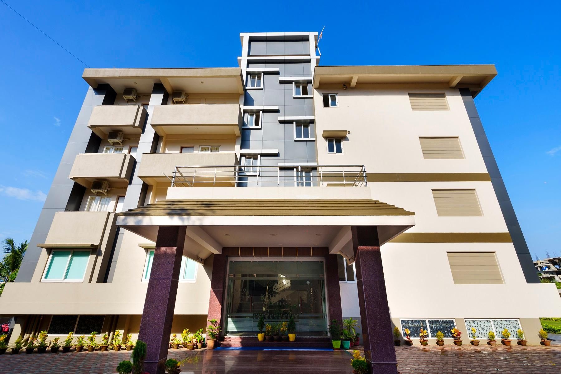 Koshal Hotel ,150 meters From Sea Beach