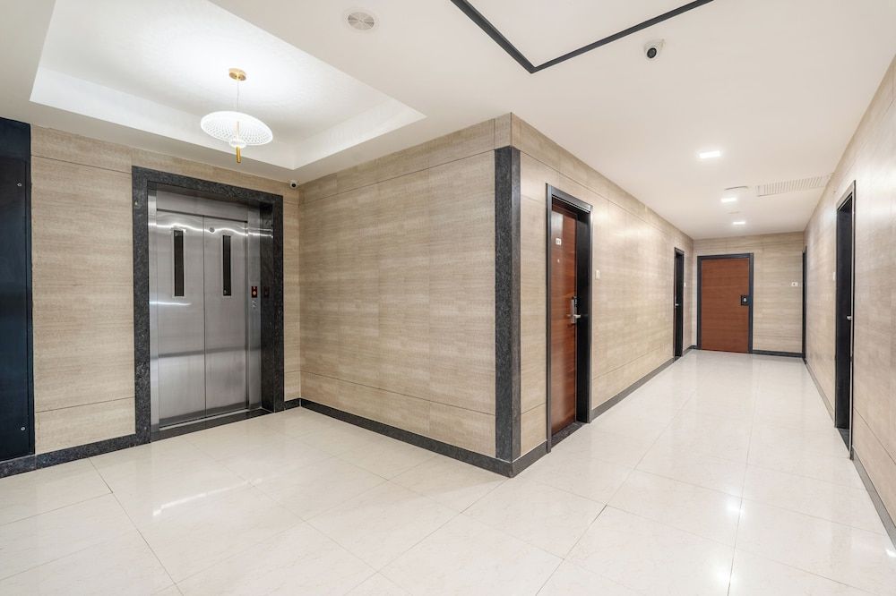 Elevator