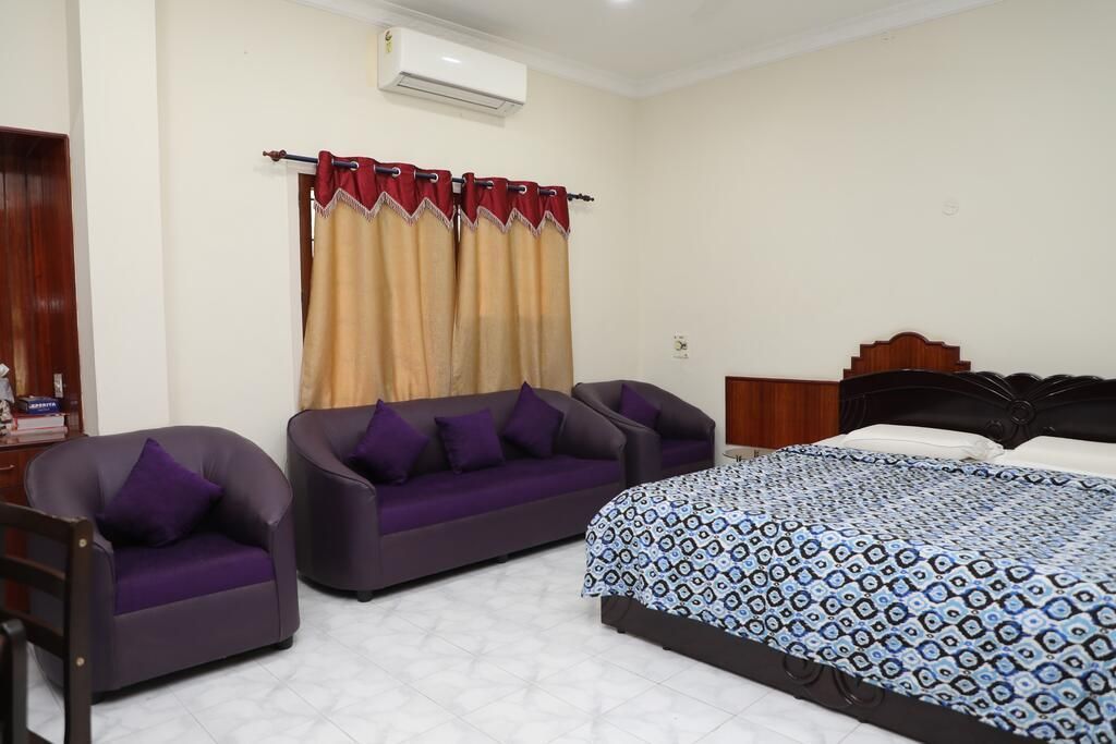 Sri Kamala Nivas Suites Room