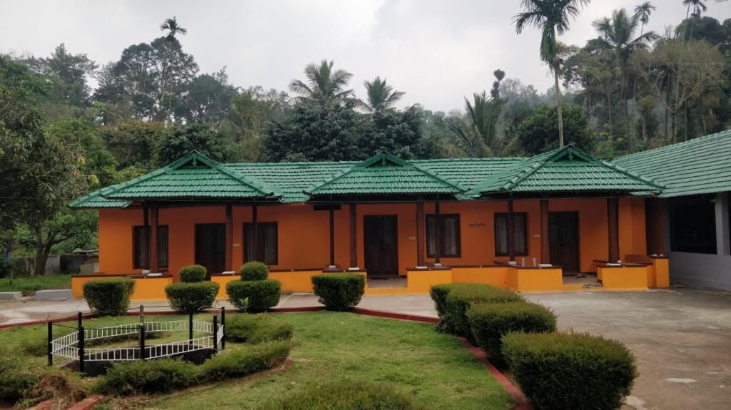 Sherlocks Jungle Retreat