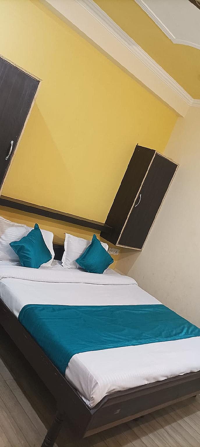 Triple One Hostel & Hotel, Rishikesh - Near Lakshman Jhula Standard Double 5
