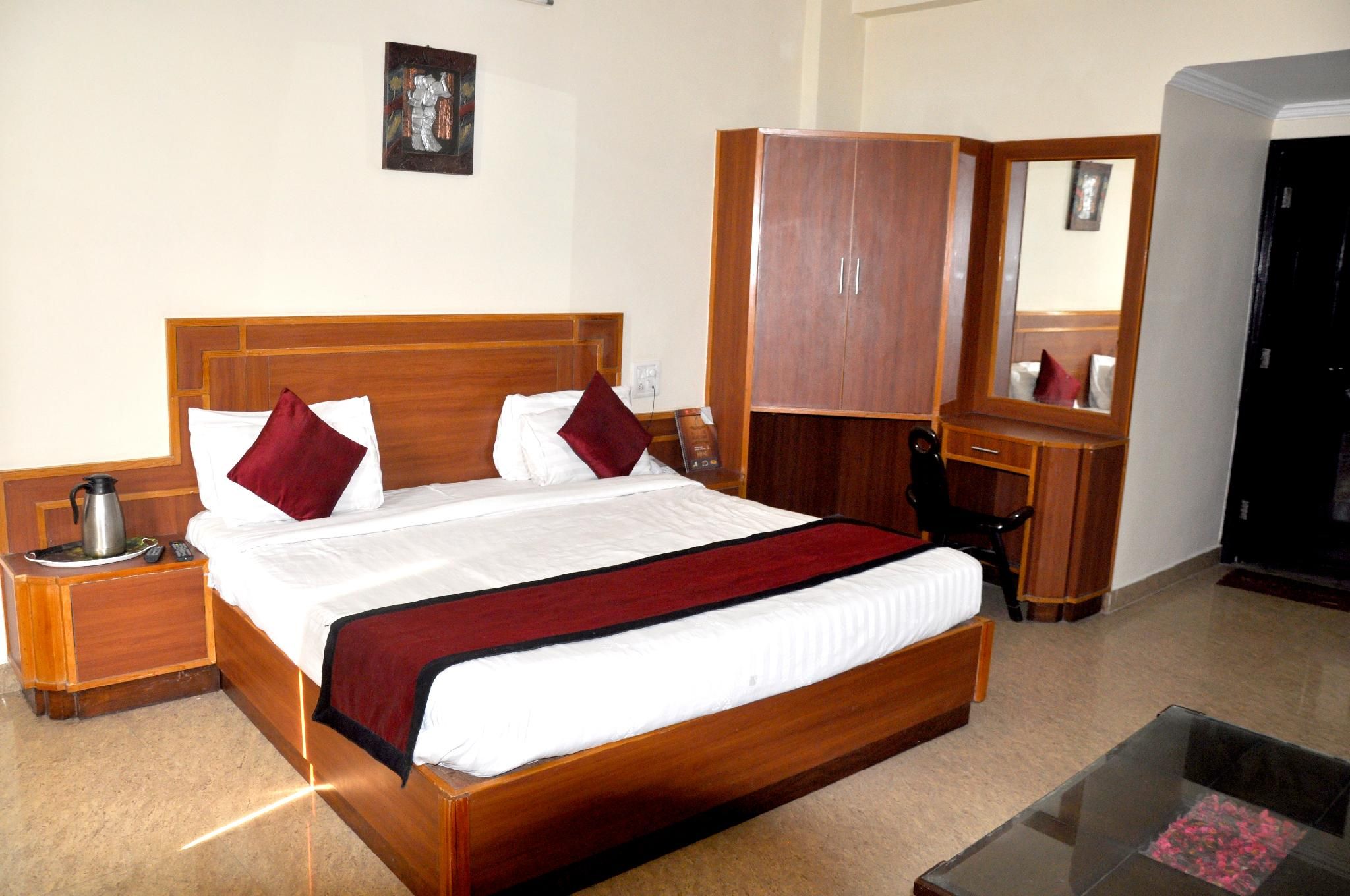 Superior Deluxe King Room - Free Upgrade