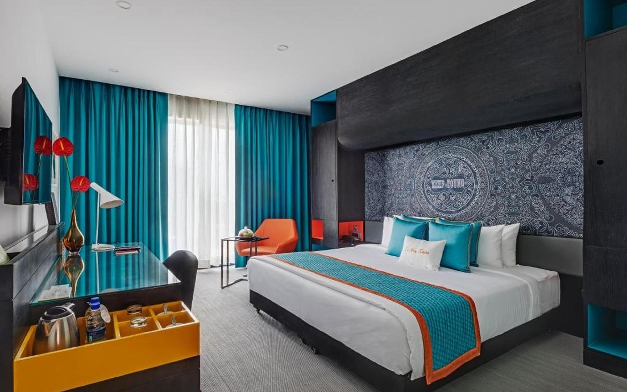 PREMIUM ROOM