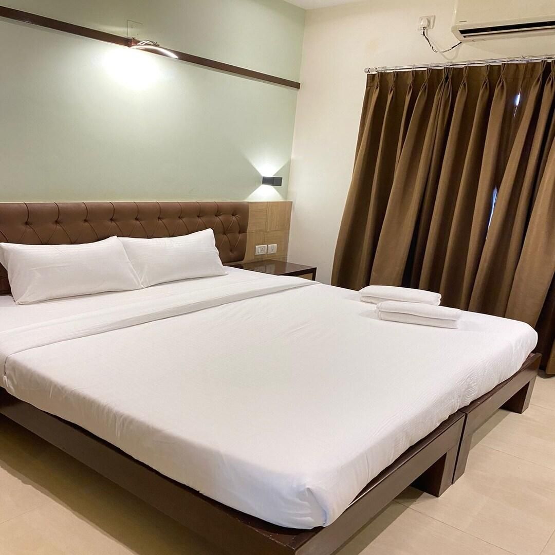 Hotel Plaza Heights by RAK Rooms Standard Room 4