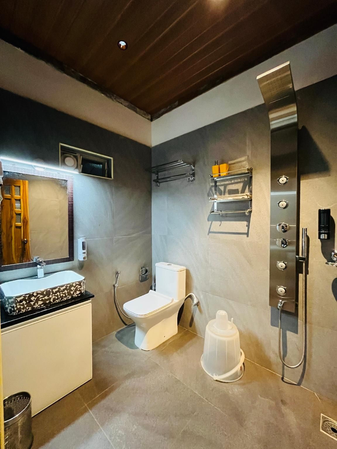 The Frame Resorts - Greater Ooty Class F Villa Suites 3