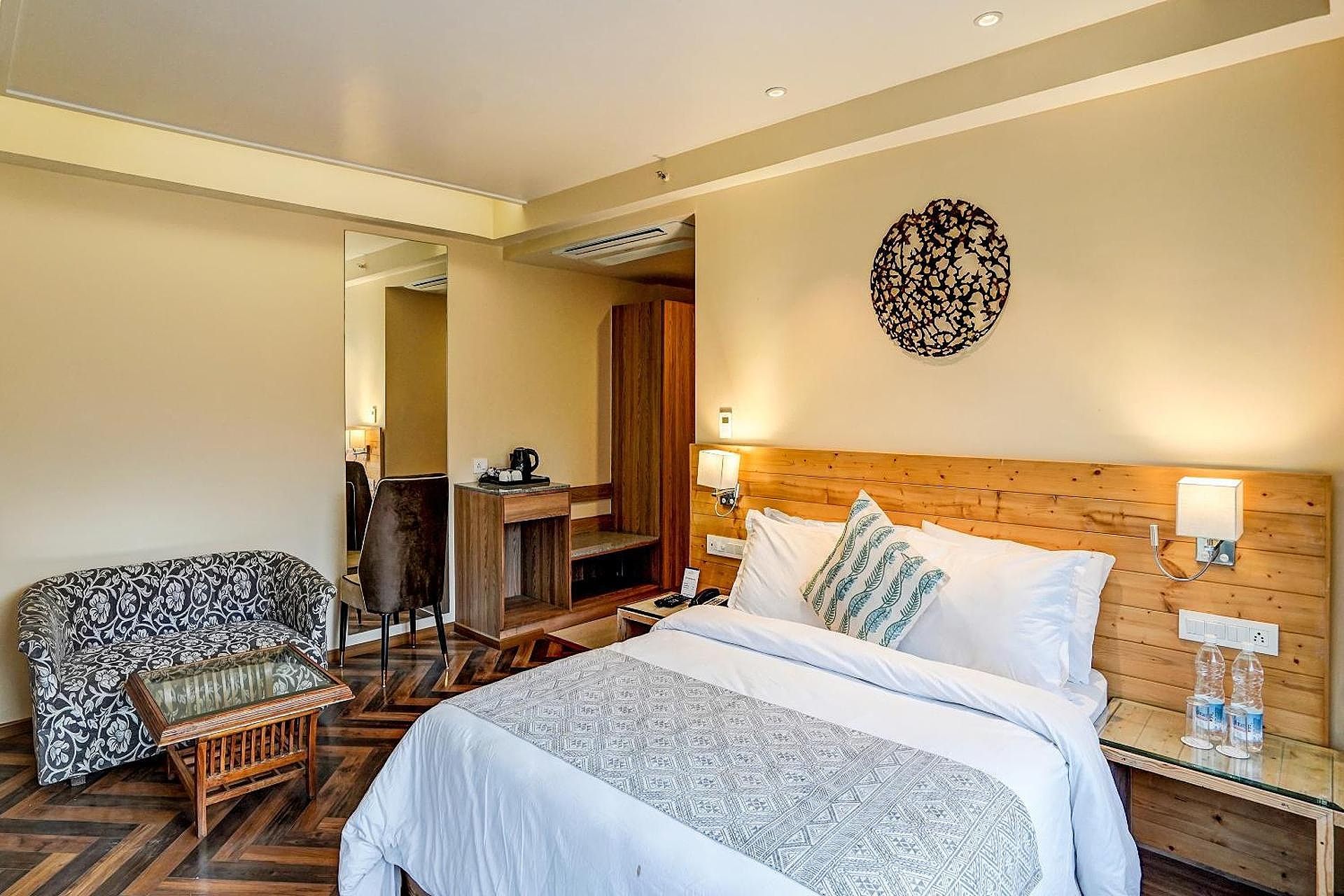 NatureVilas Sarovar Portico 