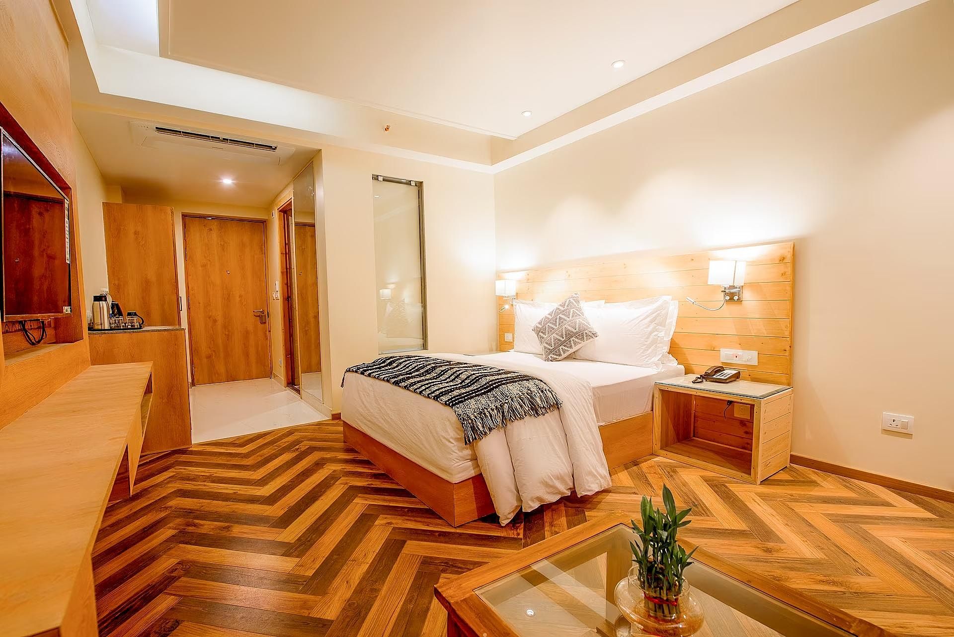 NatureVilas Sarovar Portico 
