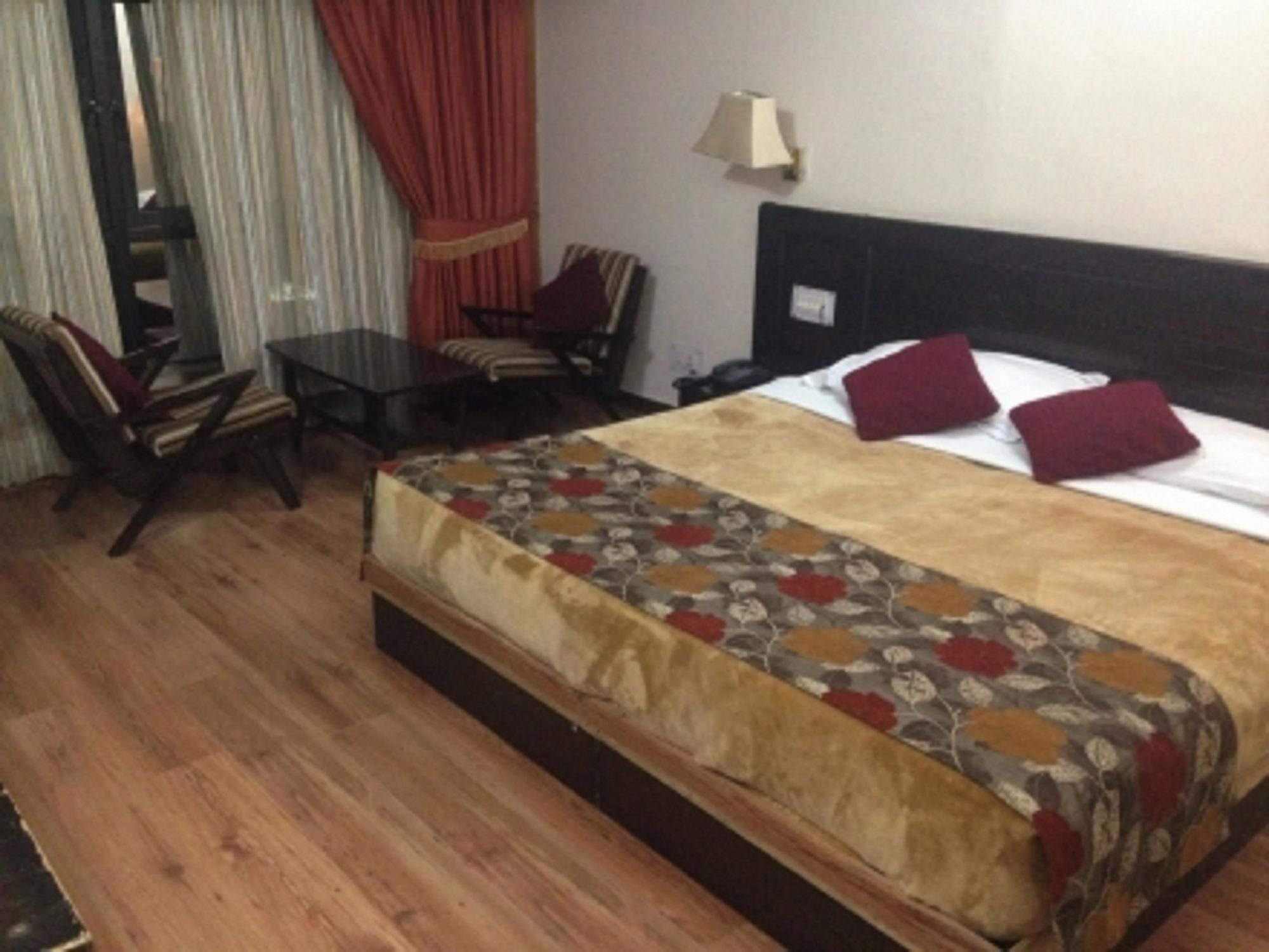 Executive Room