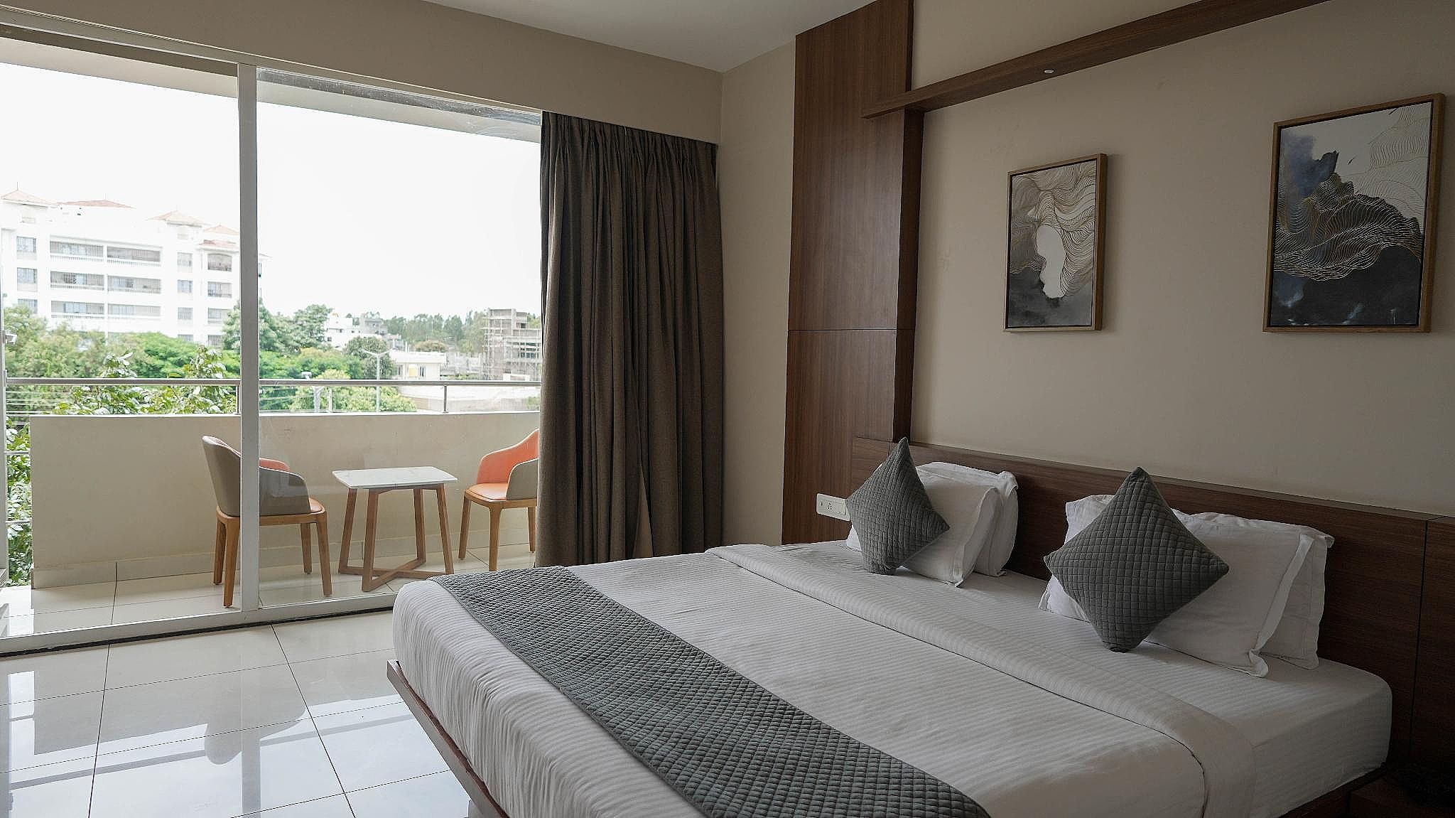 Samasth Palatial by Yuvraj group of Hotels Double Room