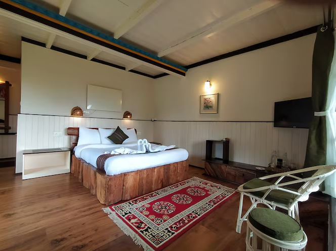 The Nettle & Fern Farmstay Deluxe Cottage Room 10