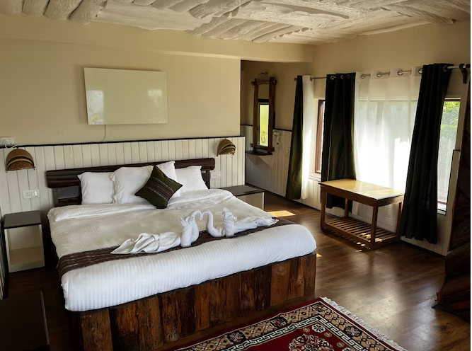 The Nettle & Fern Farmstay Deluxe Room dbl