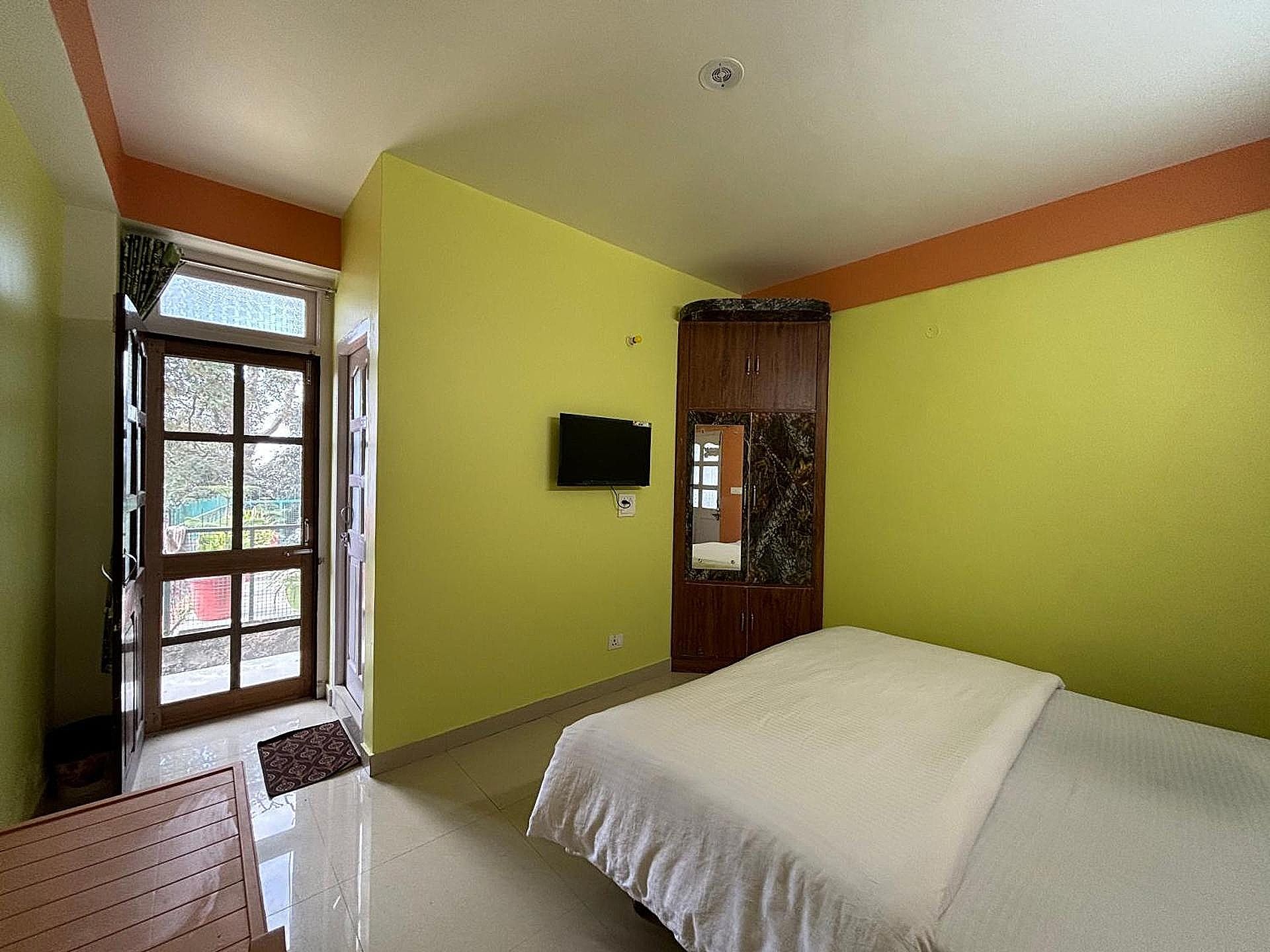 Zu-Zu Hostel Economy Double Room 2