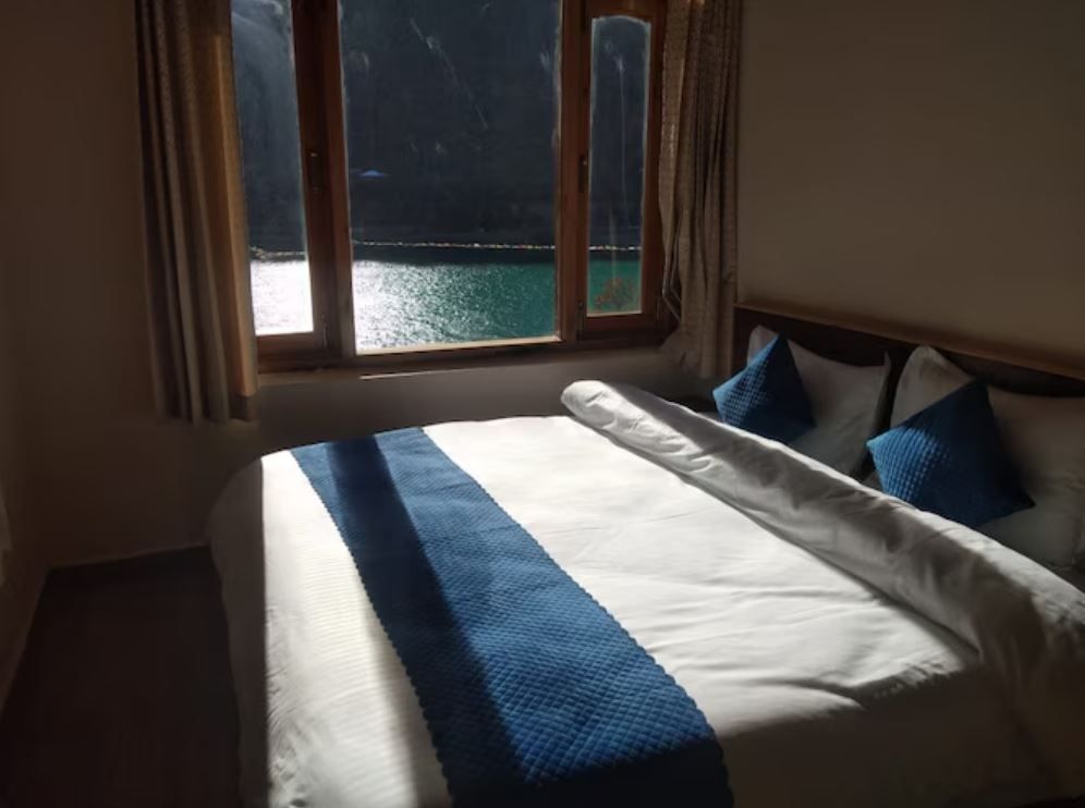 The Kamru Riverside Camps and Resorts Family Suite with Attic 3