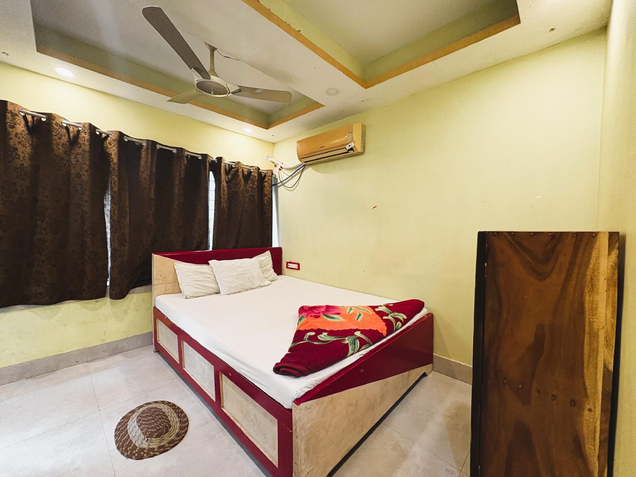 Super Deluxe Air Conditioining Room