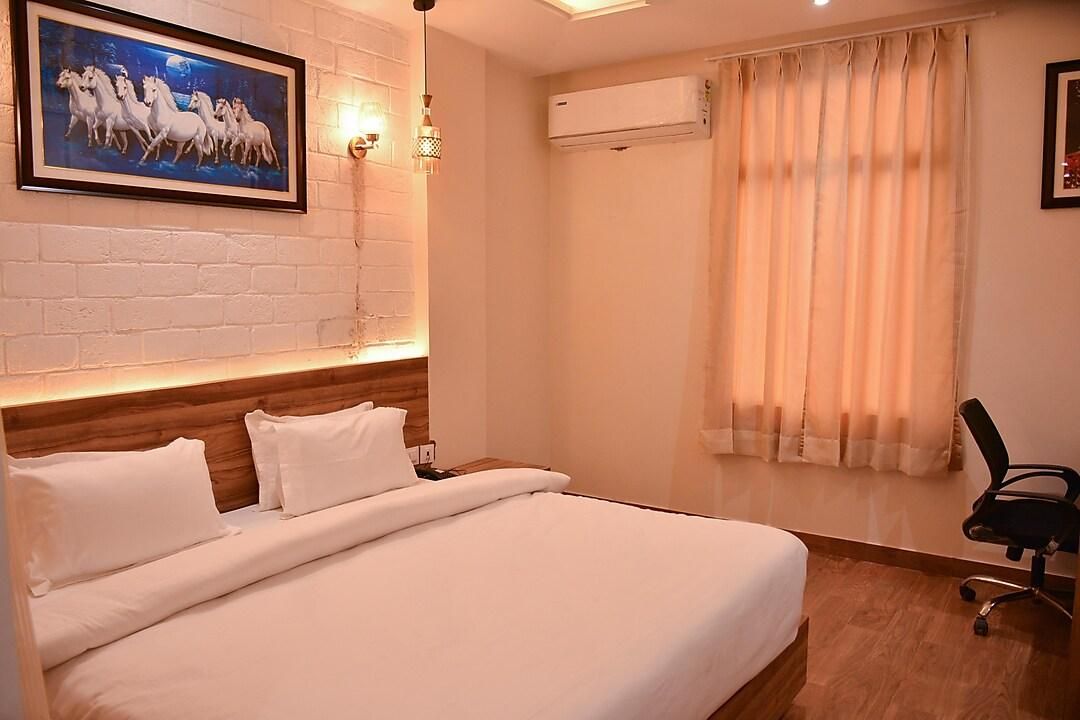 Super Deluxe Room