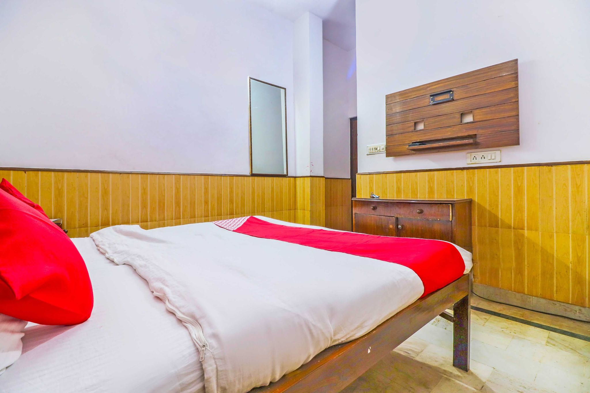 Hotel O Prem Chunaria Classic 4