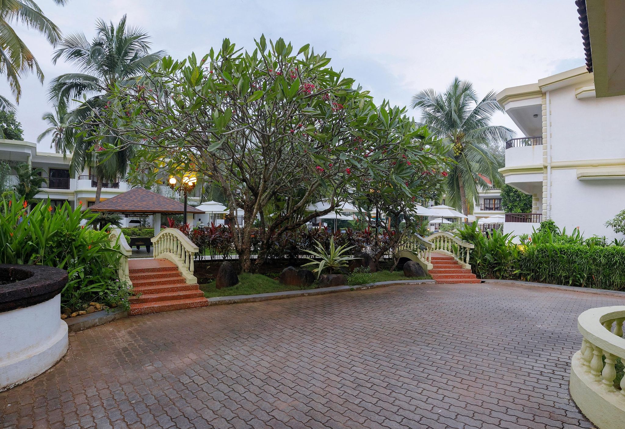 undefined Sonesta Inns 8